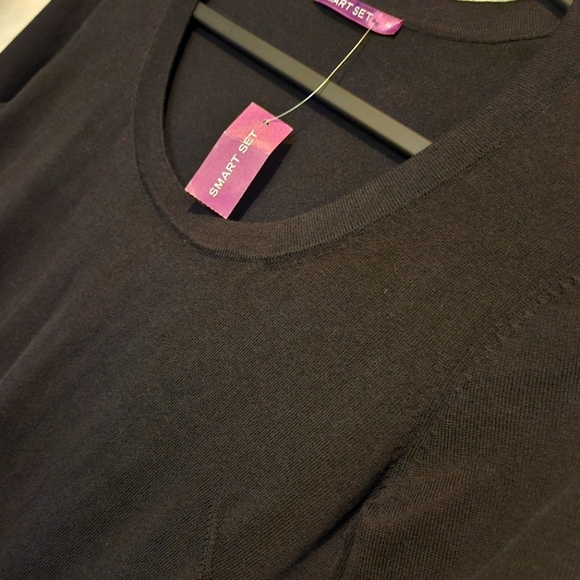 Classic Scoop Neck Sweater w/ 3/4 Length Sleeves - Picture 3 of 4